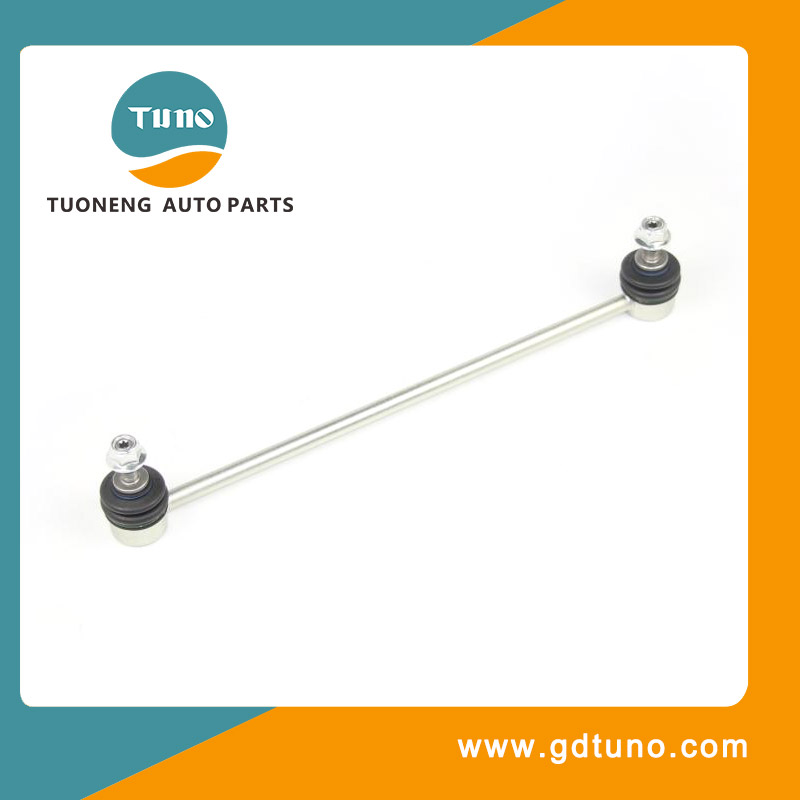 W jaki sposób samochodowy układ napędowy poprawia osiągi pojazdu?